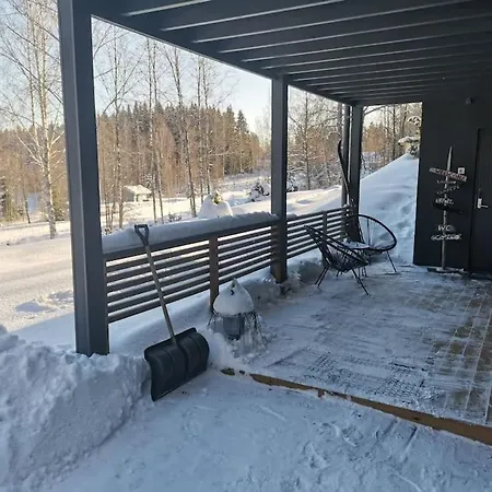 Loft By The Asunto Omakotitalon Alakerrassa Vakantiehuis *