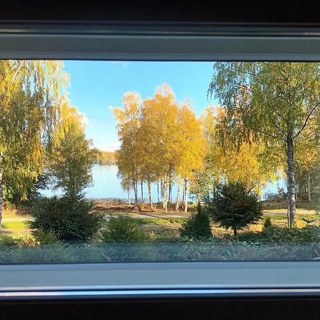 Loft By The Asunto Omakotitalon Alakerrassa 度假居 Ylojarvi