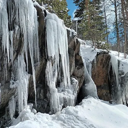 Loft By The Asunto Omakotitalon Alakerrassa