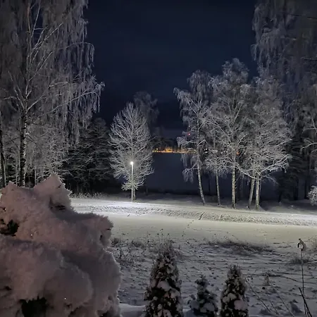 Loft By The Asunto Omakotitalon Alakerrassa