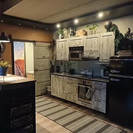 Loft By The Asunto Omakotitalon Alakerrassa 度假居 *