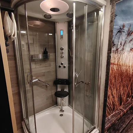 度假居 Loft By The Asunto Omakotitalon Alakerrassa *