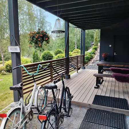 Loft By The Asunto Omakotitalon Alakerrassa Dom wakacyjny Ylojarvi