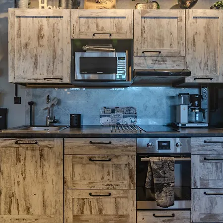 Loft By The Asunto Omakotitalon Alakerrassa Ylojarvi