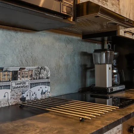 Loft By The Asunto Omakotitalon Alakerrassa *