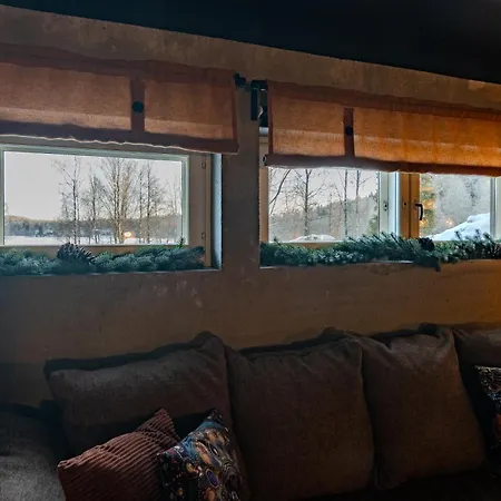 Loft By The Asunto Omakotitalon Alakerrassa Dom wakacyjny