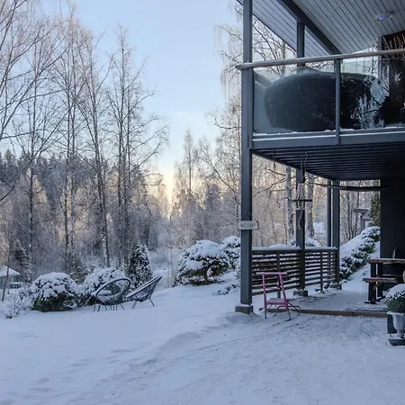 Loft By The Asunto Omakotitalon Alakerrassa Ylojarvi