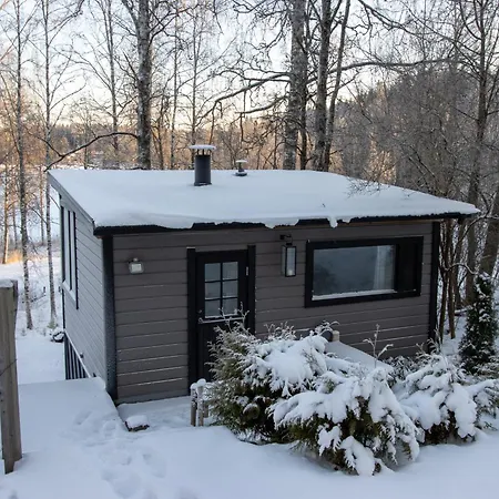 Loft By The Asunto Omakotitalon Alakerrassa *