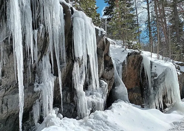 Loft By The Asunto Omakotitalon Alakerrassa