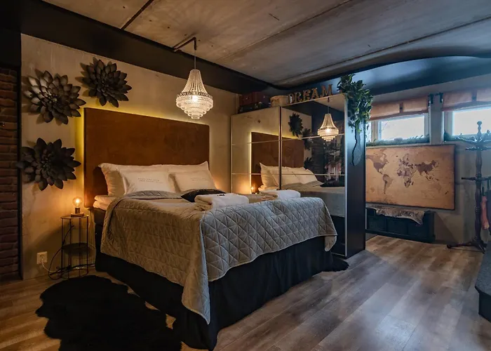 Loft By The Asunto Omakotitalon Alakerrassa Ylojarvi