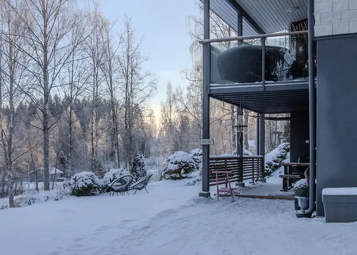 Loft By The Asunto Omakotitalon Alakerrassa Ylojarvi